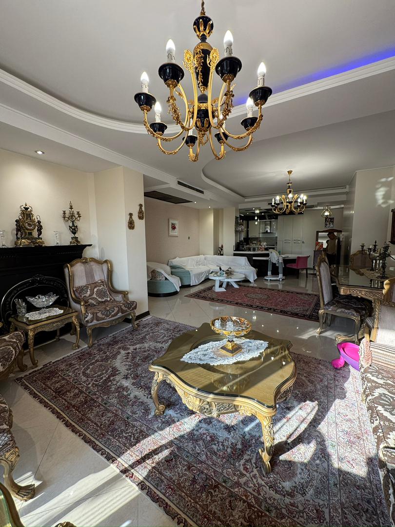 فروش آپارتمان 130 متر آجودانیه تاپ لوکیشن