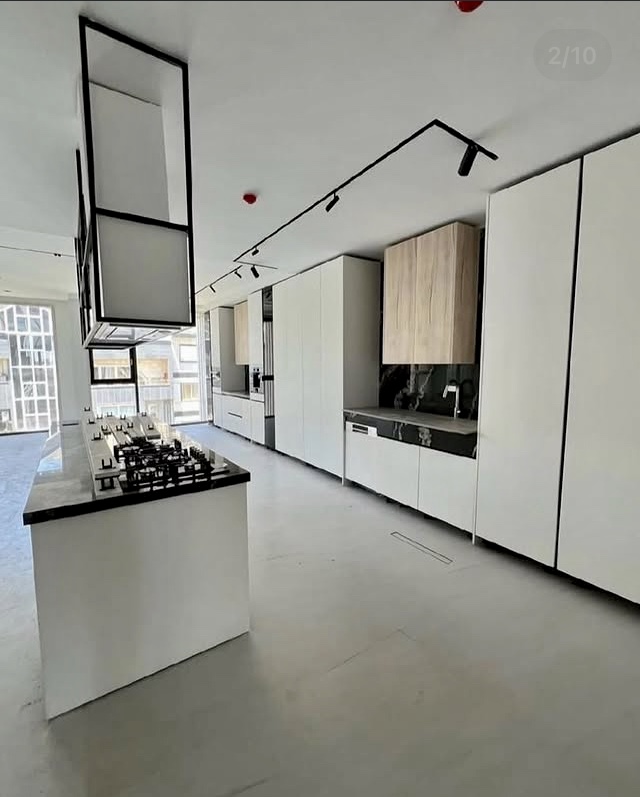 اجاره آپارتمان 220 متر نیاوران تراس با ویو