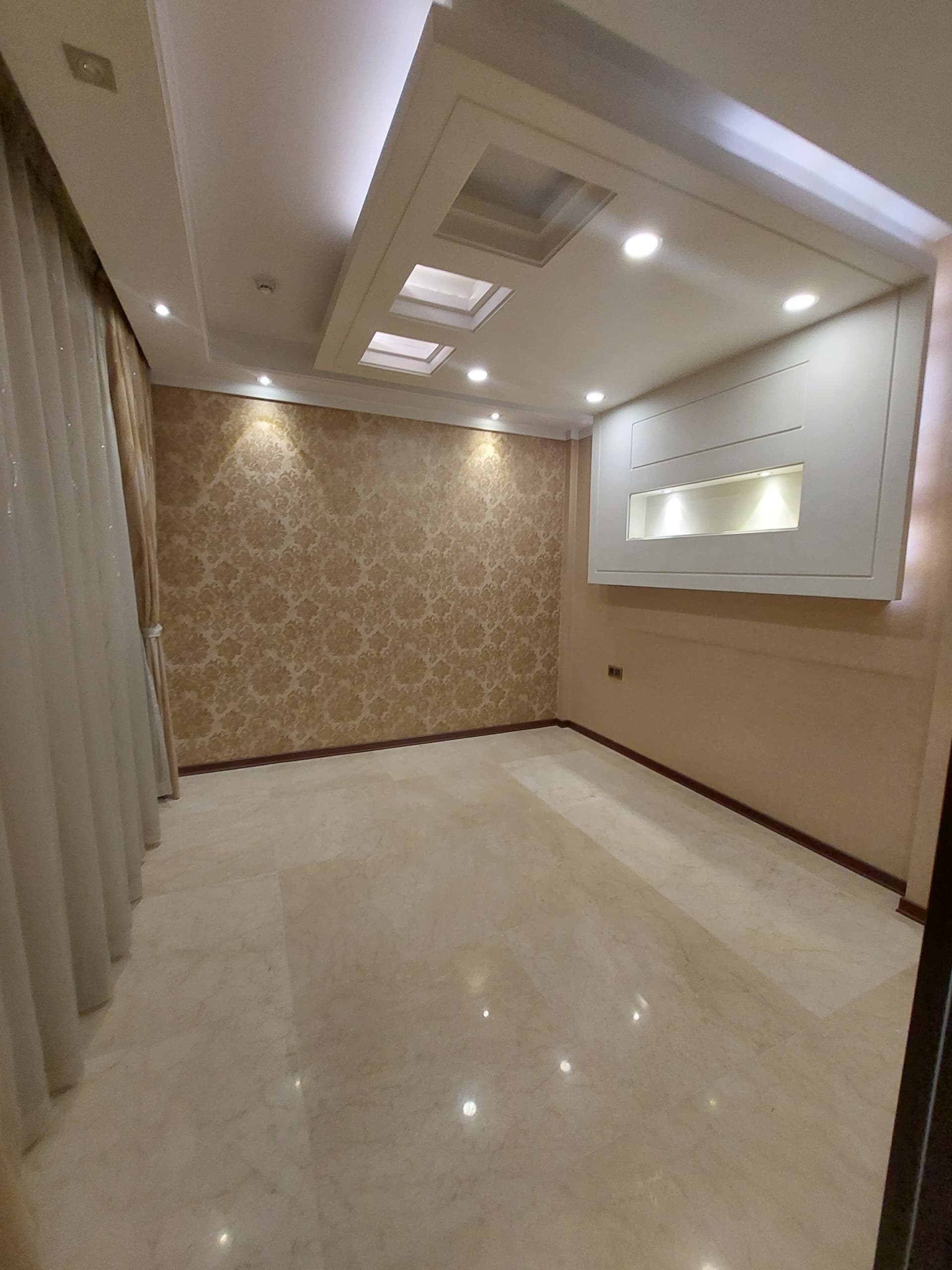 فروش آپارتمان 220متر اقدسیه سپند