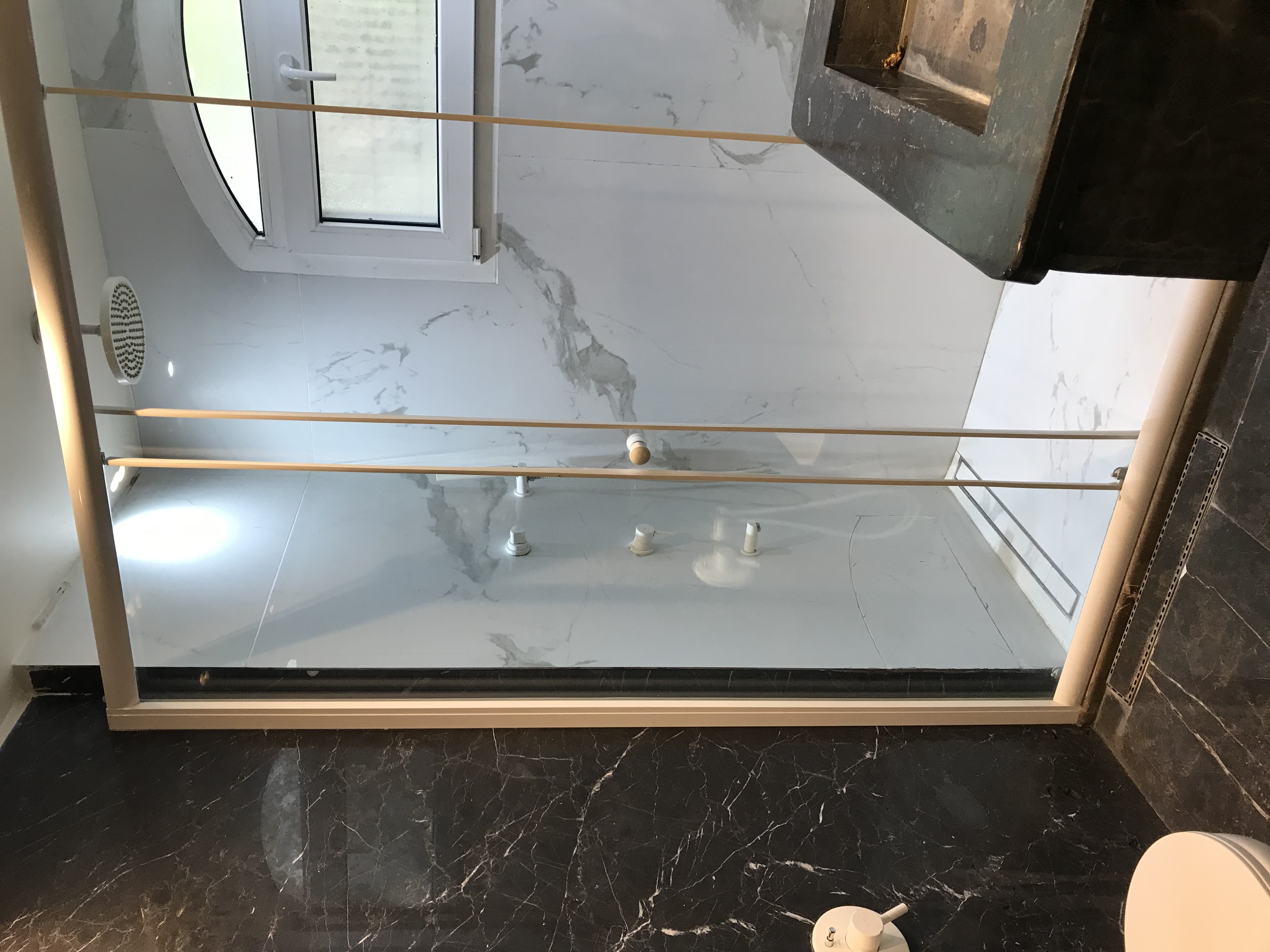 اجاره آپارتمان 130 متری تاپ لوکیشن
