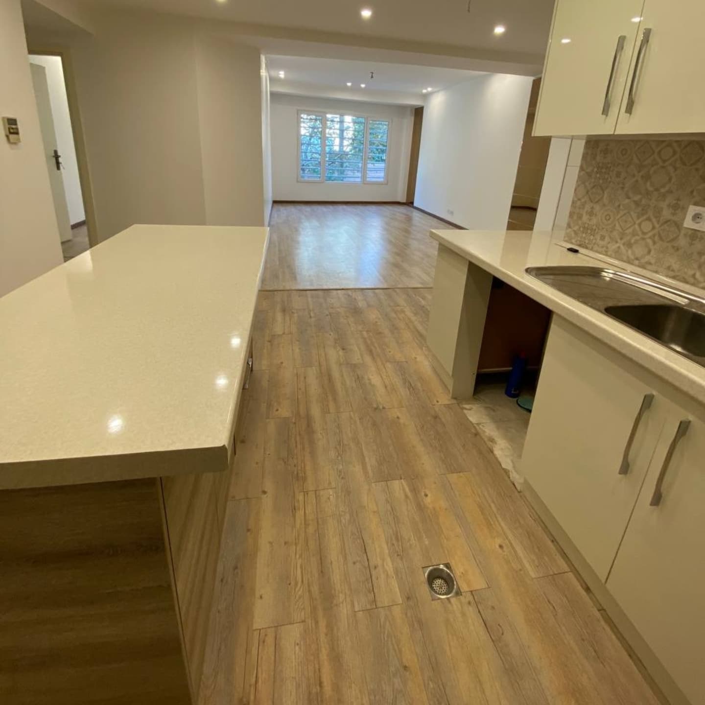 فروش آپارتمان 95 متر دروس شریعتی کلیدنخورده نور جنوبی