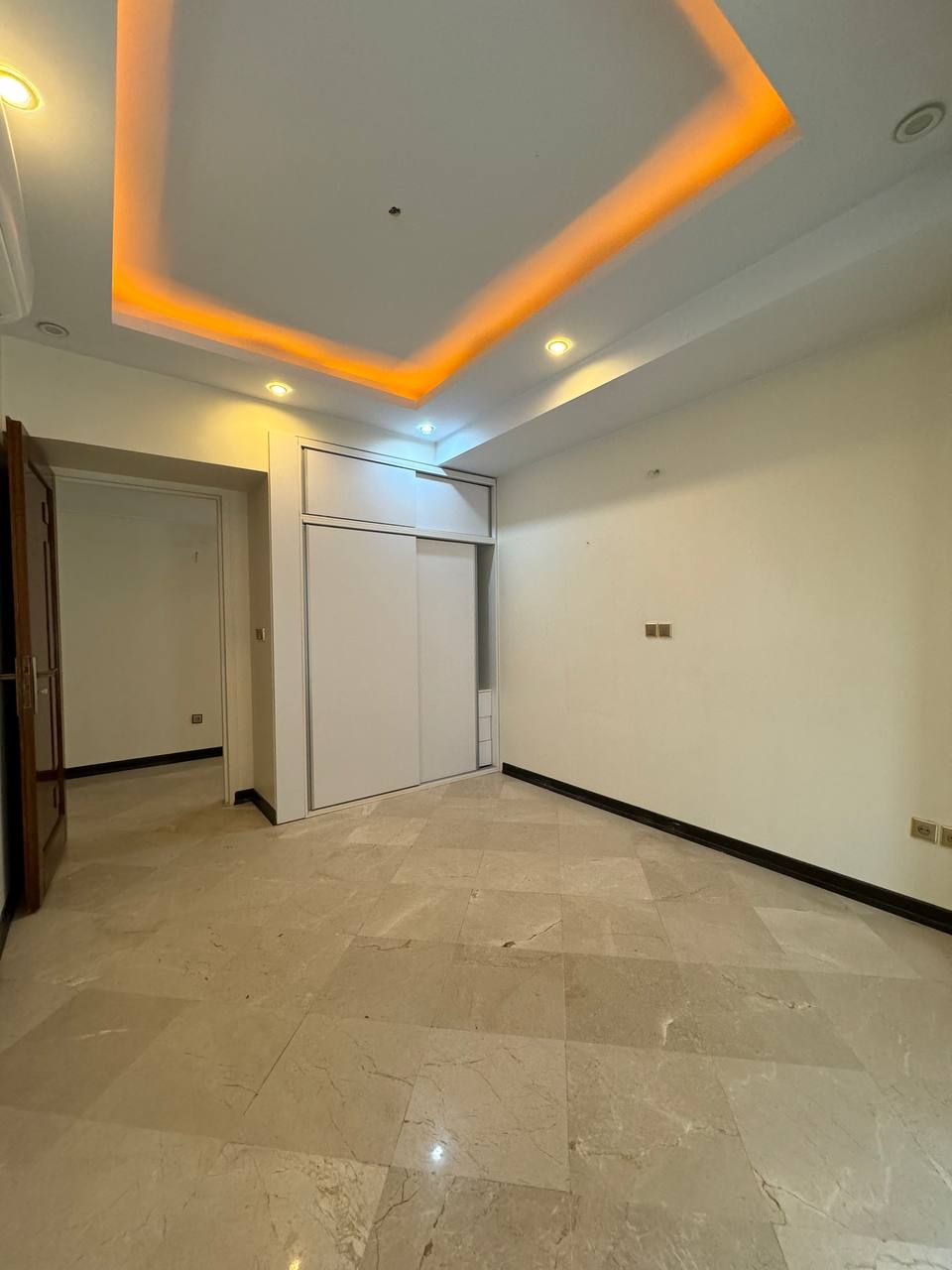 فروش آپارتمان 170 متر فرمانیه تاپ لوکیشن