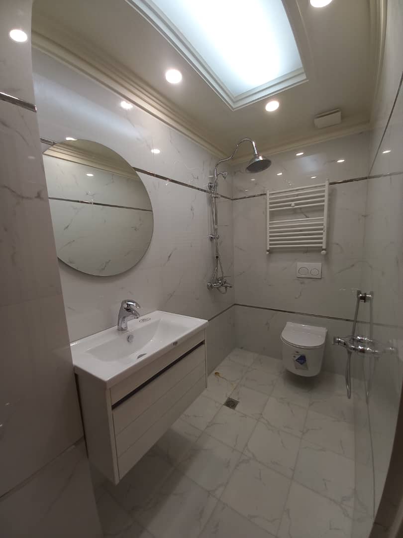 اجاره آپارتمان 130 متر سه خواب کلیدنخورده نارمک