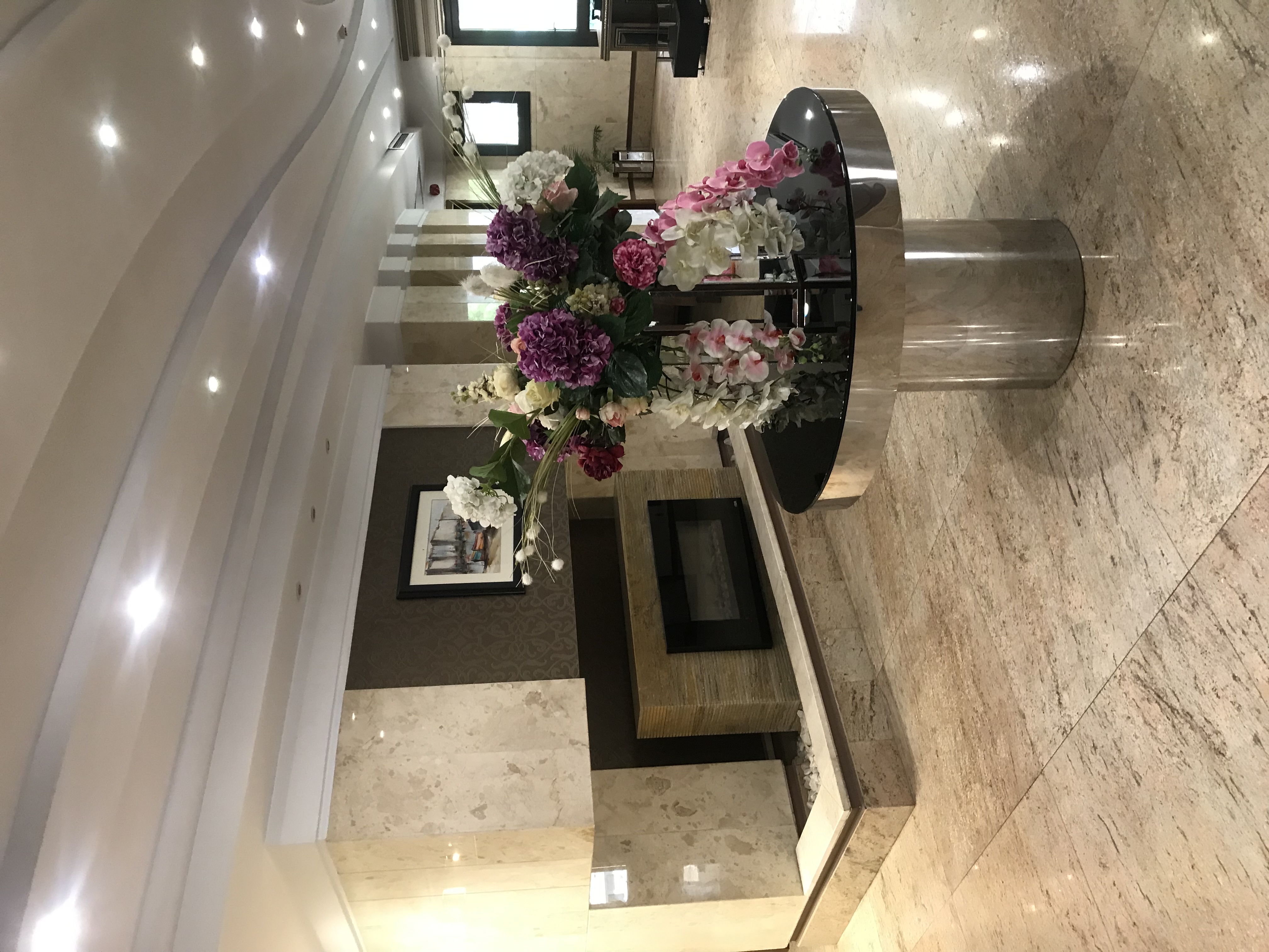 فروش آپارتمان ۲۷۰ متر ۴ خواب