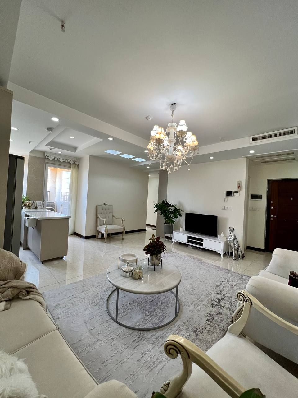 فروش آپارتمان 80 متر ازگل 8 ساله لوکیشن عالی