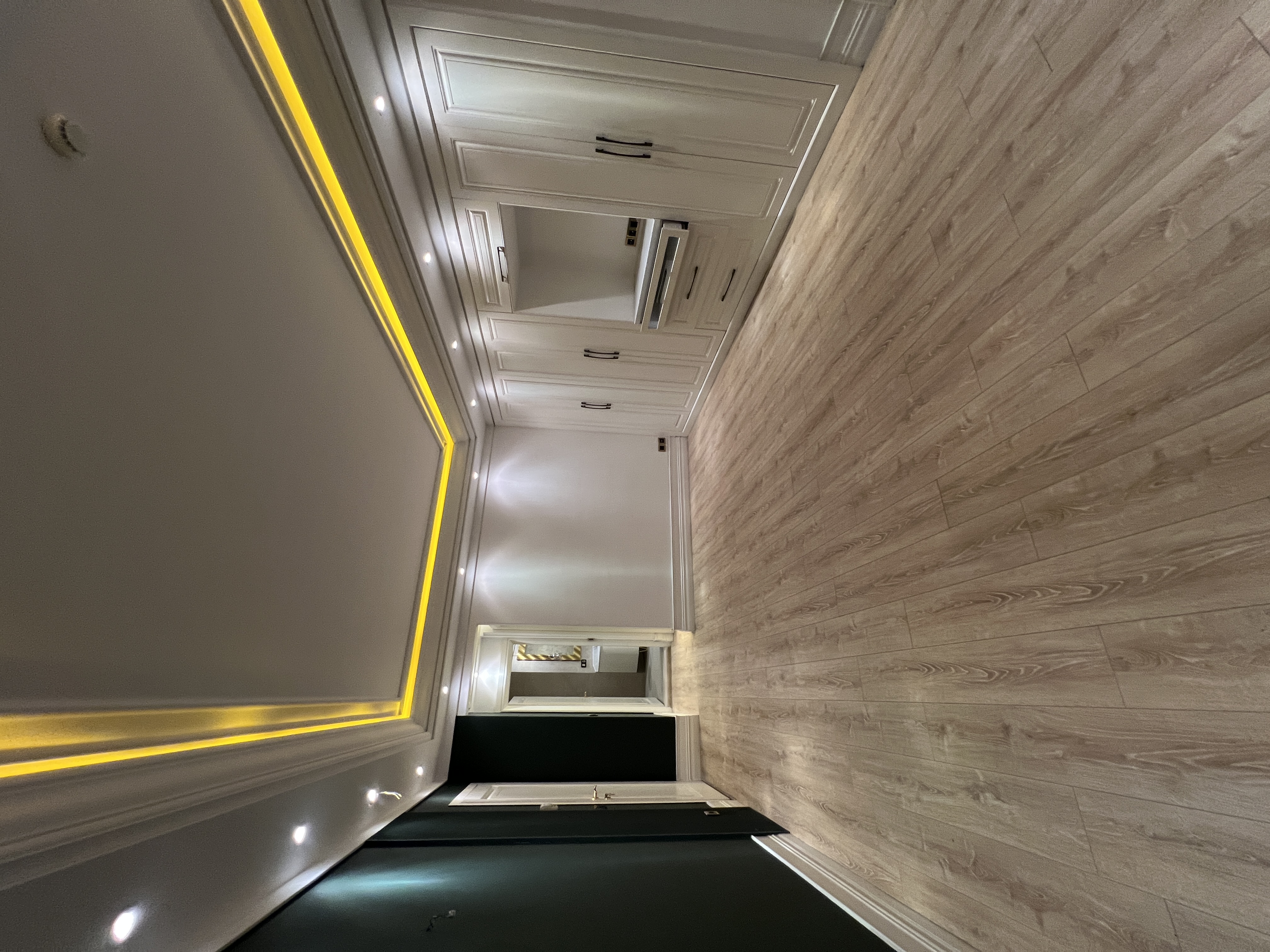 اجاره آپارتمان 220متر فرمانیه 3مستر فول‌مشاعات