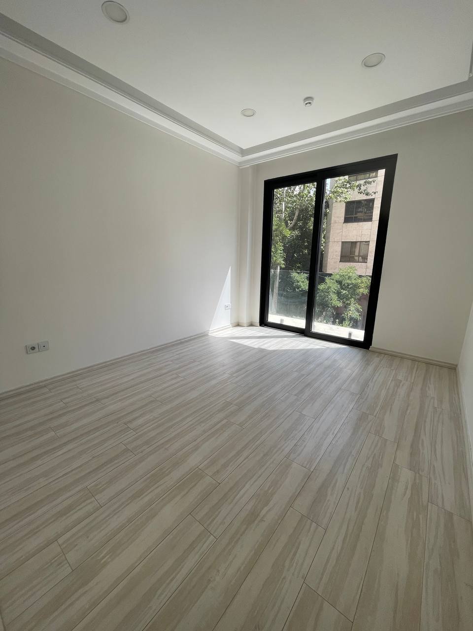 اجاره آپارتمان 230متر فرمانیه فول مشاعات لاکچری