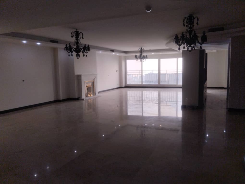 اجاره آپارتمان 230متر فرمانیه شرقی