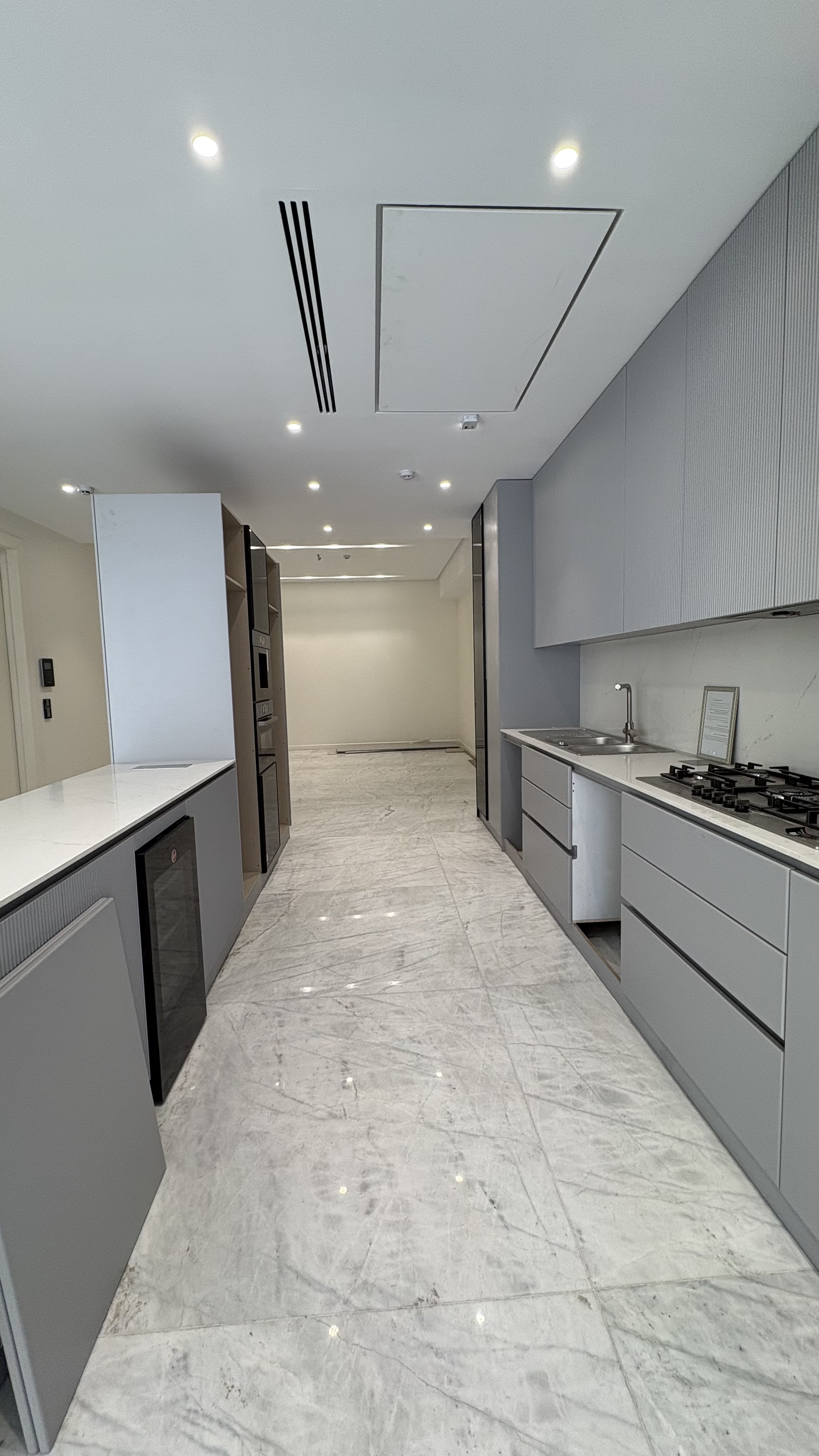 فروش آپارتمان 220 متر سنبل فول مشاعات