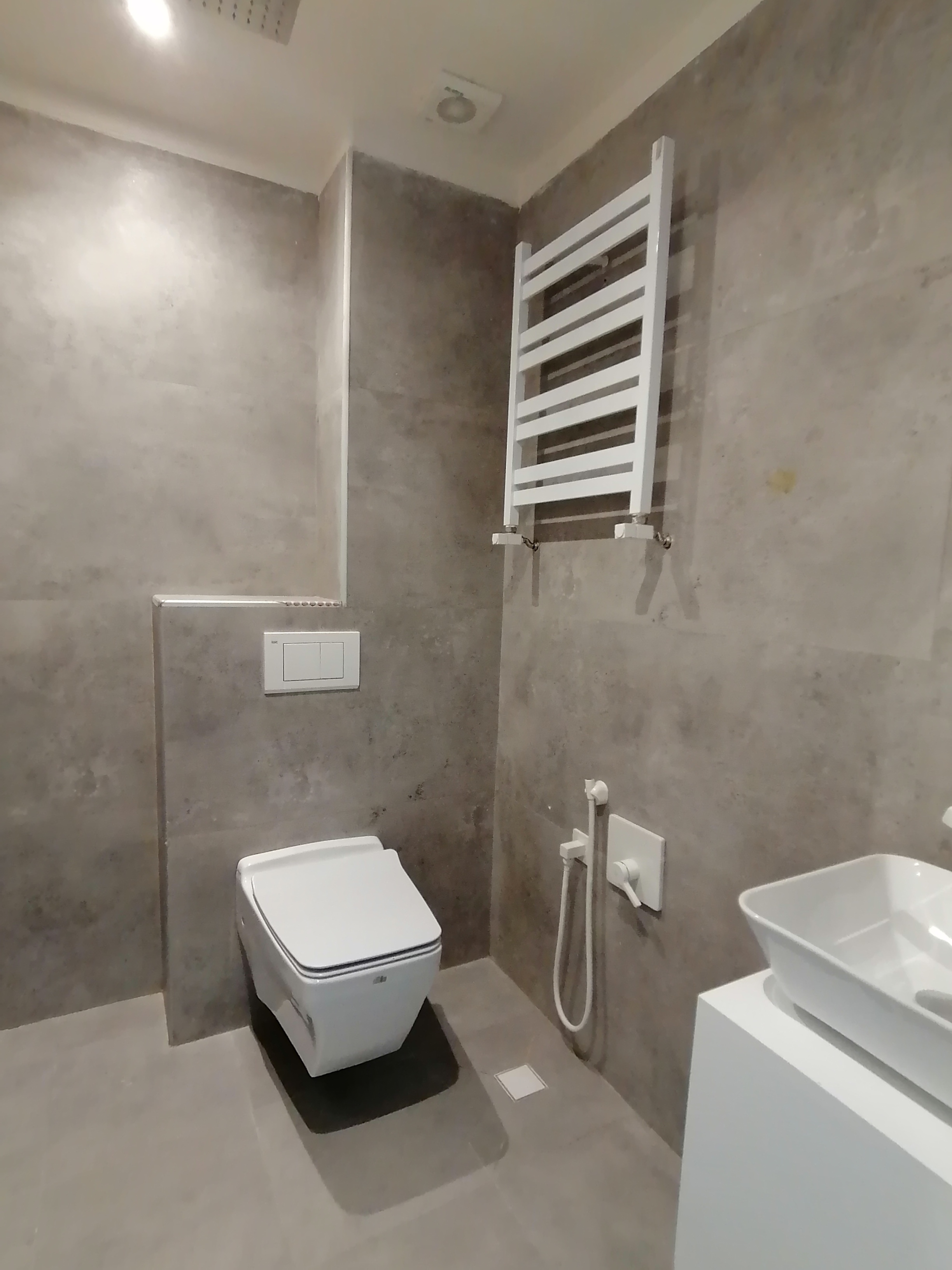 فروش آپارتمان 125متر فرمانیه 2خواب مستر عمار تماما نور مستقیم