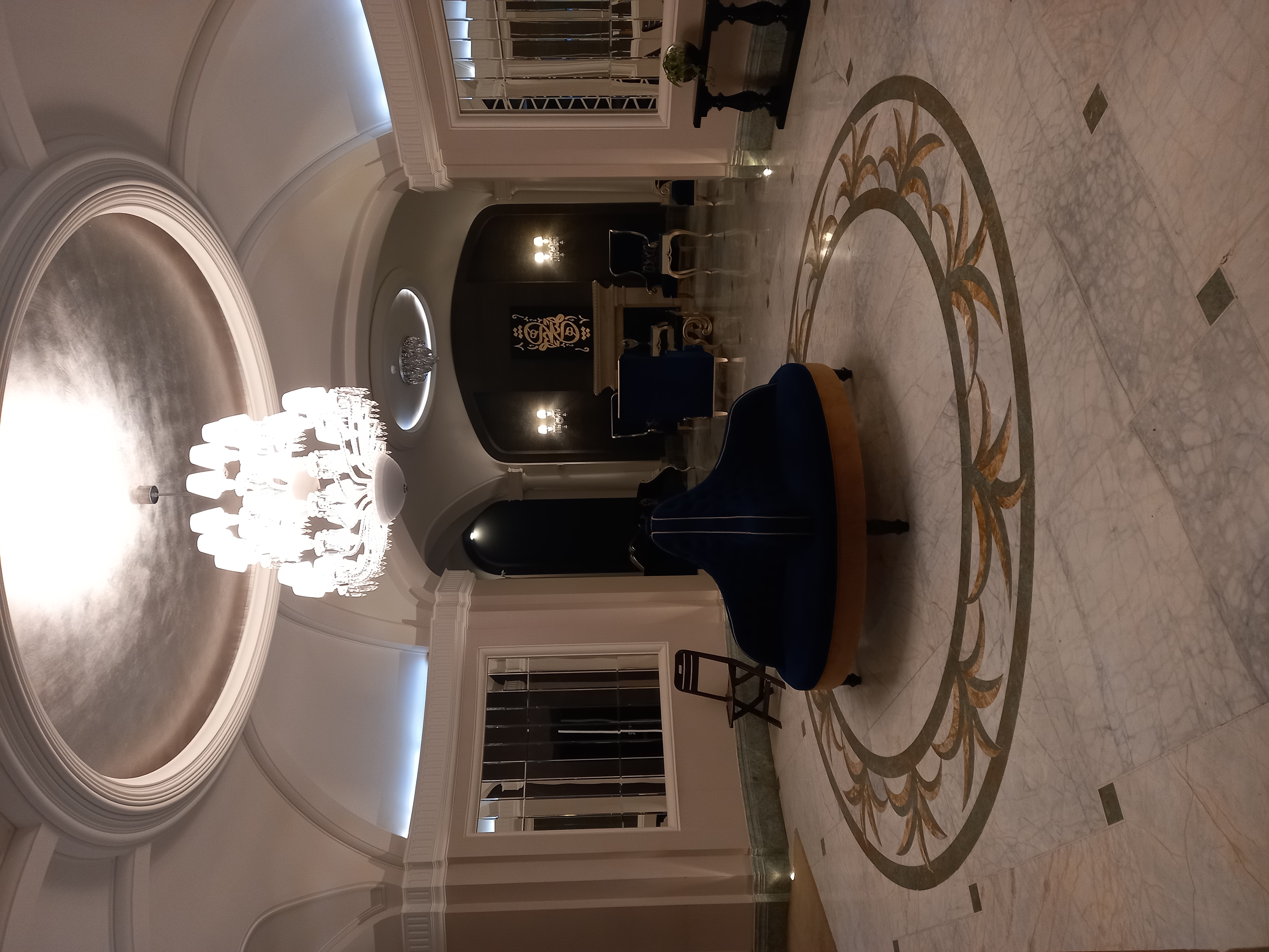 فروش آپارتمان  203متر نیاوران مرجان لوکیشن اعیانی