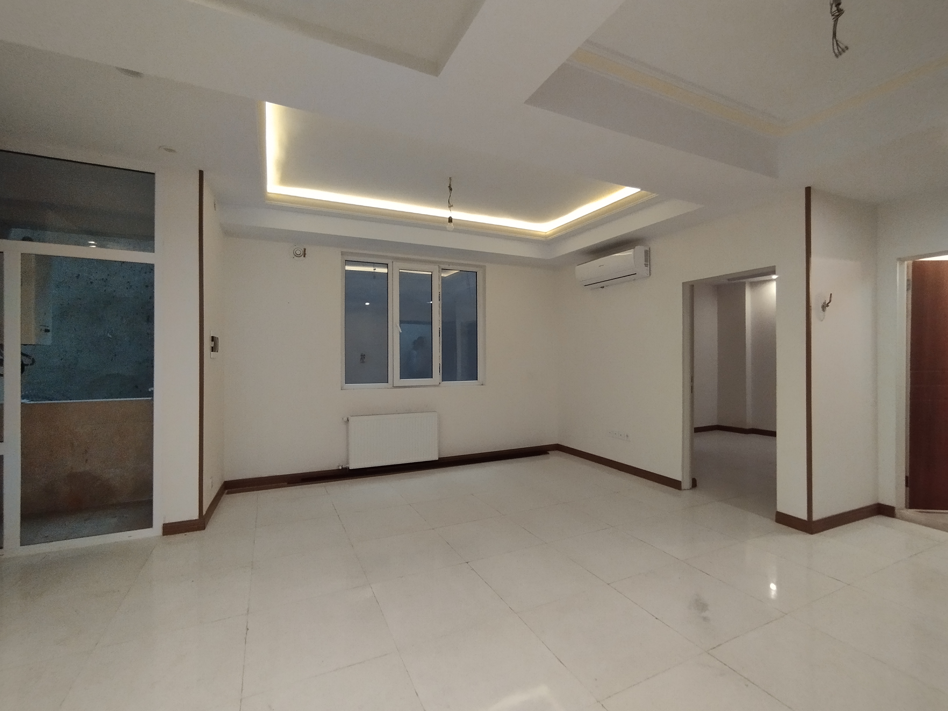 فروش آپارتمان ۶۳ متر اختیاریه پاسداران